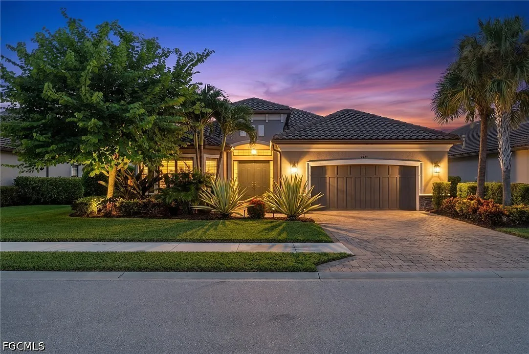 3 bed, 3.0 bath, 2997 sqft, $20,000 — Photo 1