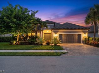 9235 Rialto Ln, Naples, FL 34119