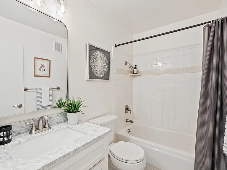 905 W Middlefield Rd #917 — Photo 15
