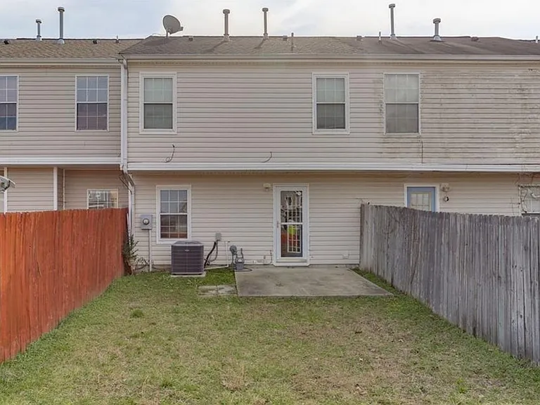 115 Squire Reach — Photo 13