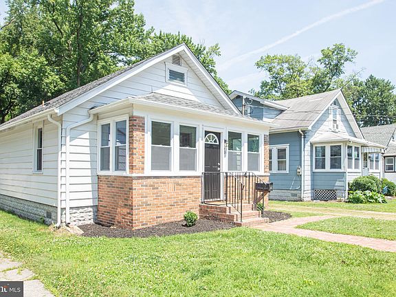 2nd image of 26 Jenkins Ave