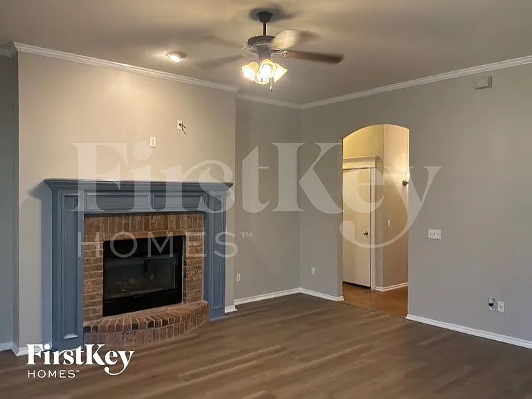 5108 NW 163rd St — Photo 2