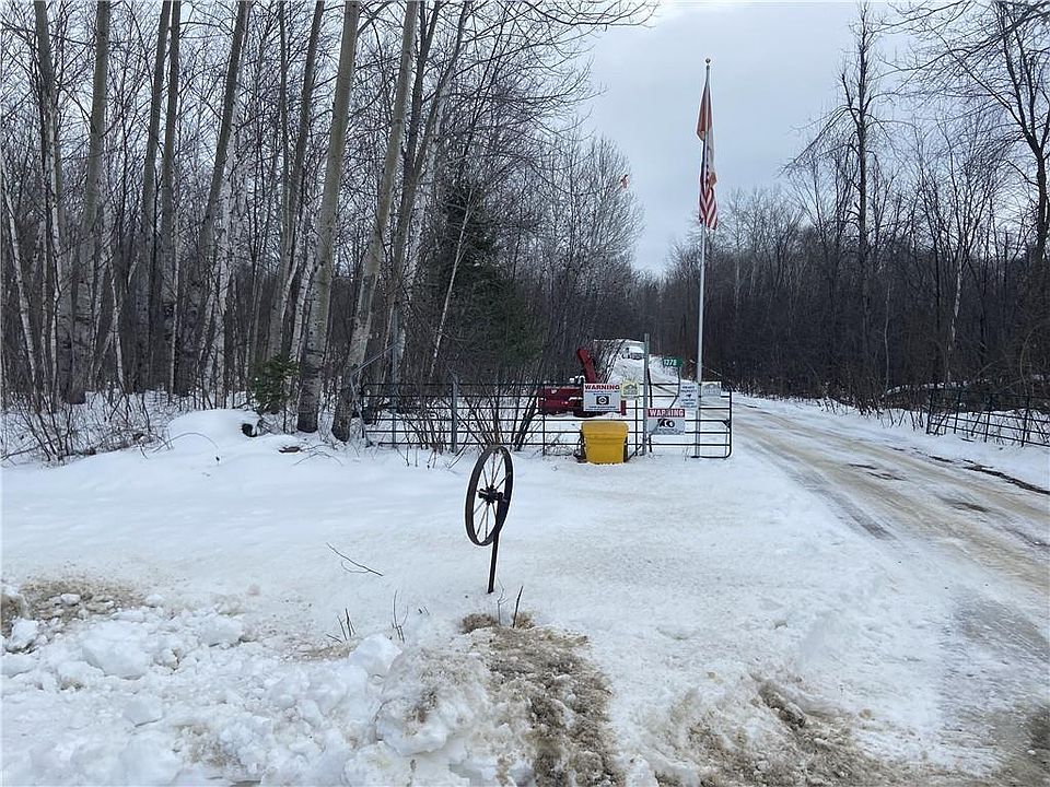 2nd image of 1379 Acres Rd