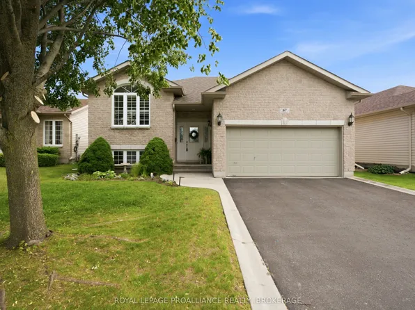 167 Bradstone St, Kingston, ON K7P 3J2