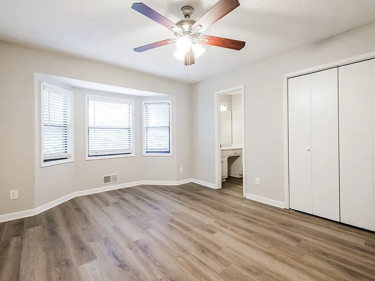 5503 Springwood Ln — Photo 10