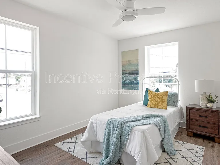 526 S Grandview Ave — Photo 19
