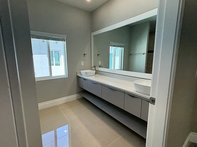 2049 Greenbriar Ter #2049 — Photo 18