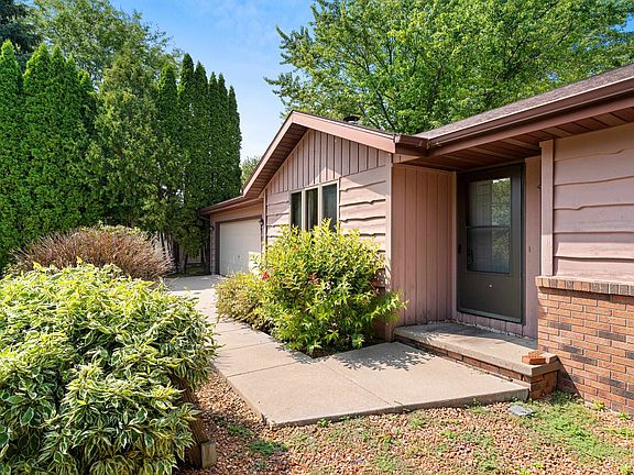 4th image of 4718 W Periwinkle Ct