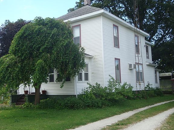 2nd image of 446 W Koplin Ave