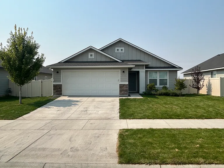 6815 S Birch Creek Ave — Photo 1