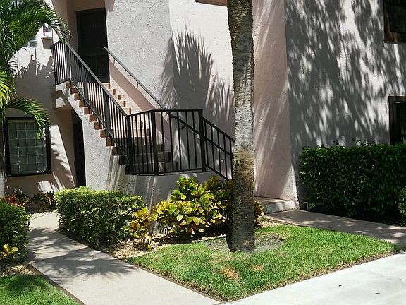 2nd image of 5394 Firenze Dr APT A