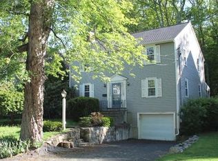 27 Downing Rd, Lexington, MA 02421