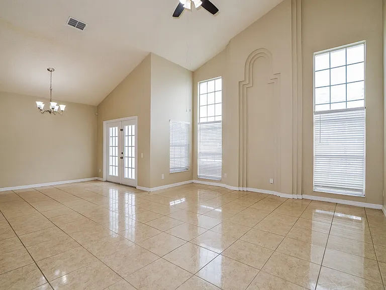 8603 Fort Jefferson Blvd — Photo 6