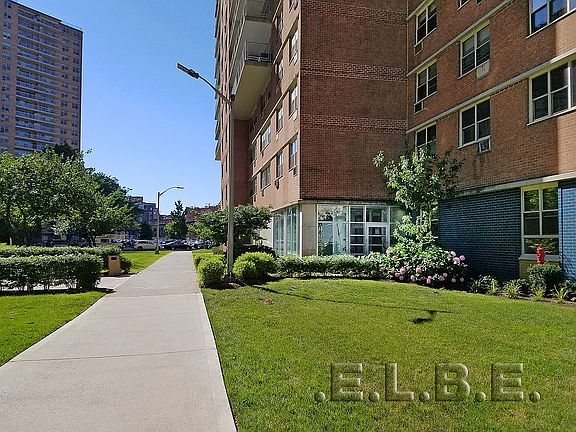 5th image of 458 Neptune Ave APT 14D