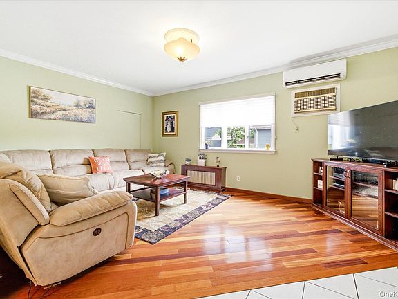 4th image of 298 Lincoln Place