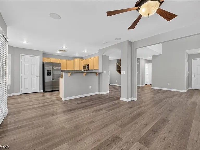 561 Aspen Leaf St — Photo 32