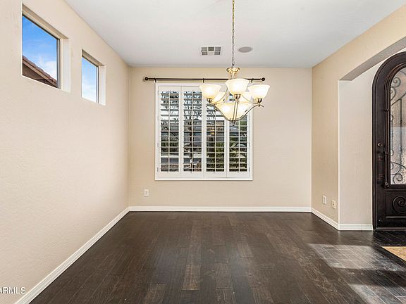 4th image of 28425 N 66th Ave