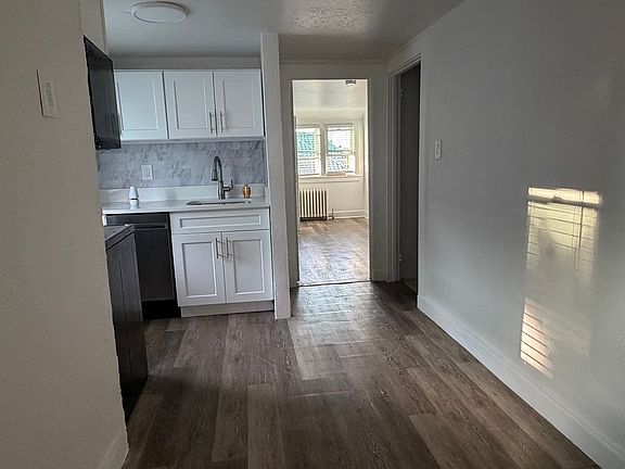 2nd image of 159 E Lincoln Ave APT 3