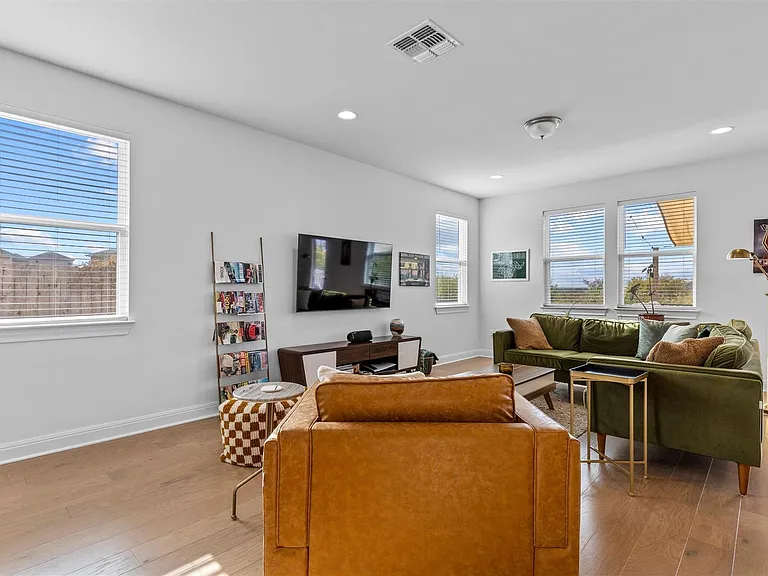 6201 Pine Leaf Trl — Photo 6
