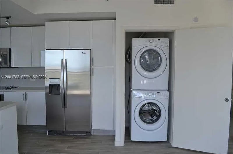 1 bed, 821 sqft, $3,750 — Photo 4
