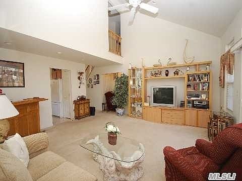 3rd image of 28 Gettysburg Dr