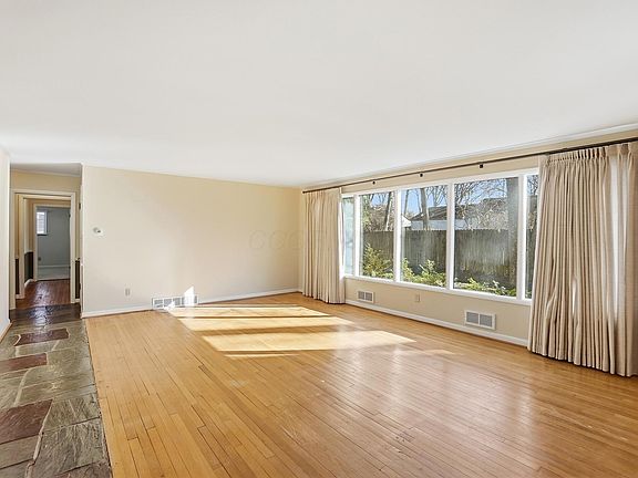 4th image of 3134 Herrick Rd