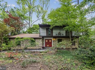 5936 River Dr, Lorton, VA 22079