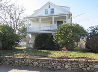 1561 Cranston St FLOOR 3, Cranston, RI 02920