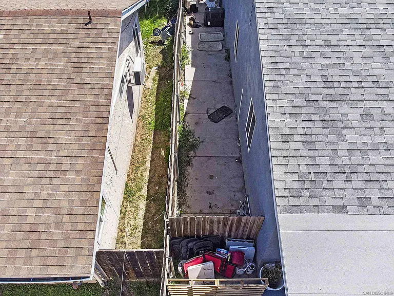 2609 Central Ave — Photo 17