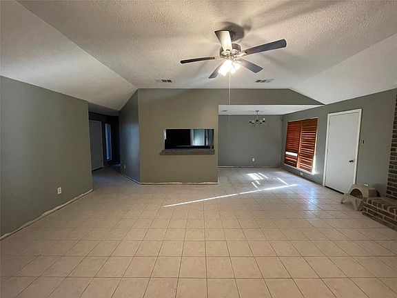 3rd image of 16518 Quail Prairie Dr