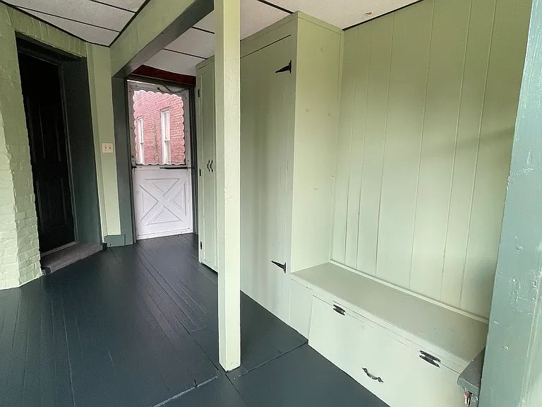 723 Grace St — Photo 17