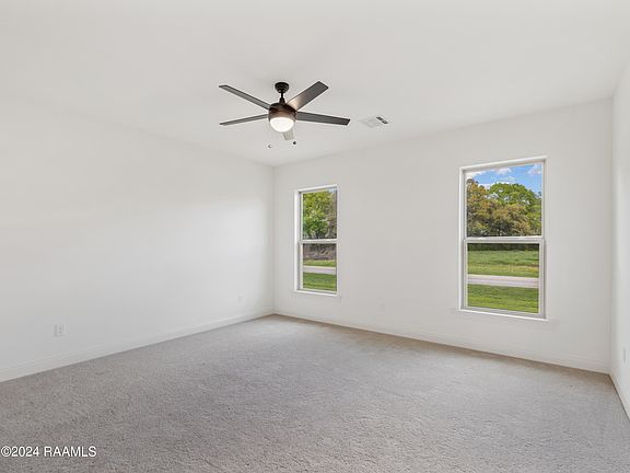 4th image of 118 Gilded Ln