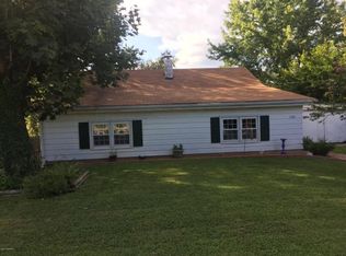 1130 S Summit Dr, Holts Summit, MO 65043