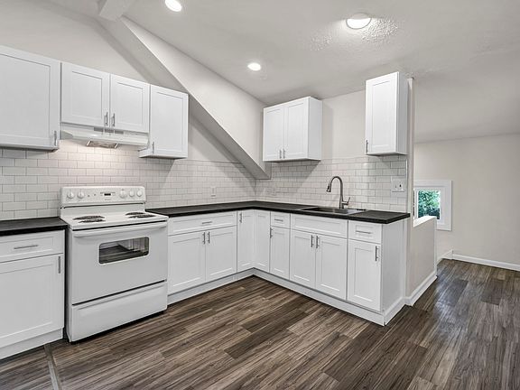 2nd image of 1331 W 102nd St APT 3