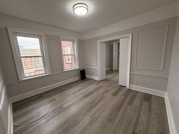 4th image of 632 Bergen Ave #54E