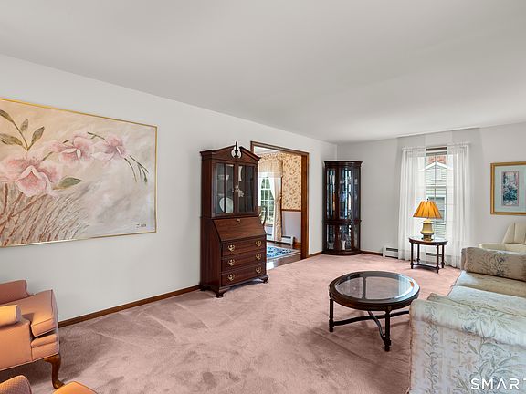 5th image of 36 Stoneybrook Road