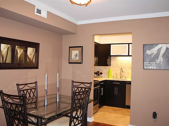 5th image of 21 Bailey Ct