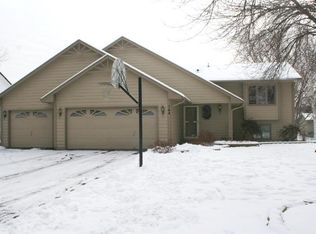 744 99th Ln NE, Blaine, MN 55434