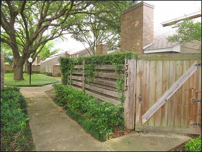 1st image of 13913 Hollowgreen Dr