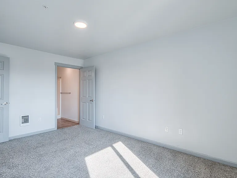 Wild Horse Mesa Apartments — Photo 40