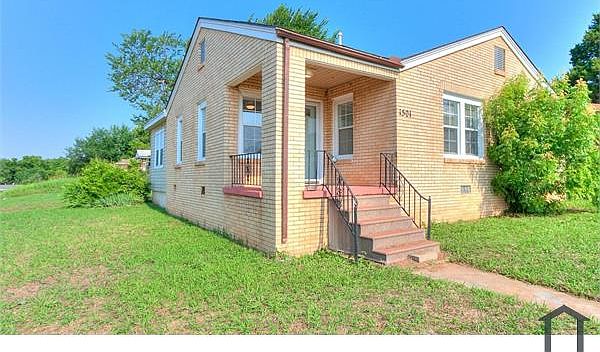 1st image of 1501 NE Grand Blvd