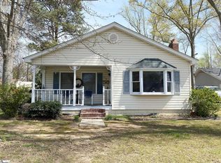 616 Church St, Laurens, SC 29360
