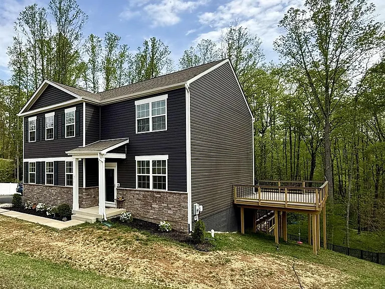 311 Rock Raymond Dr — Photo 1