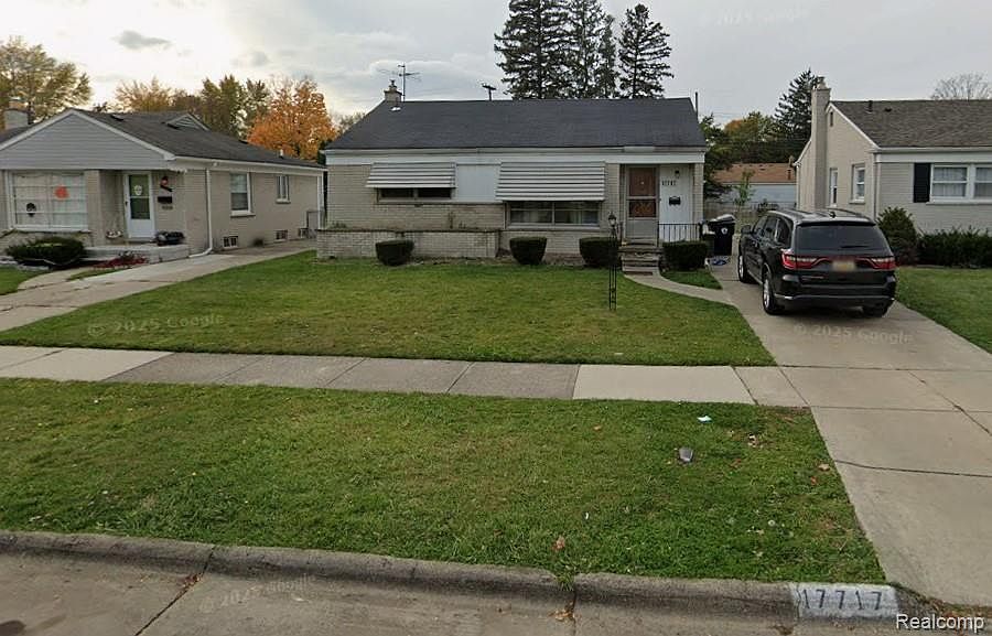 1st image of 17717 Gaylord St
