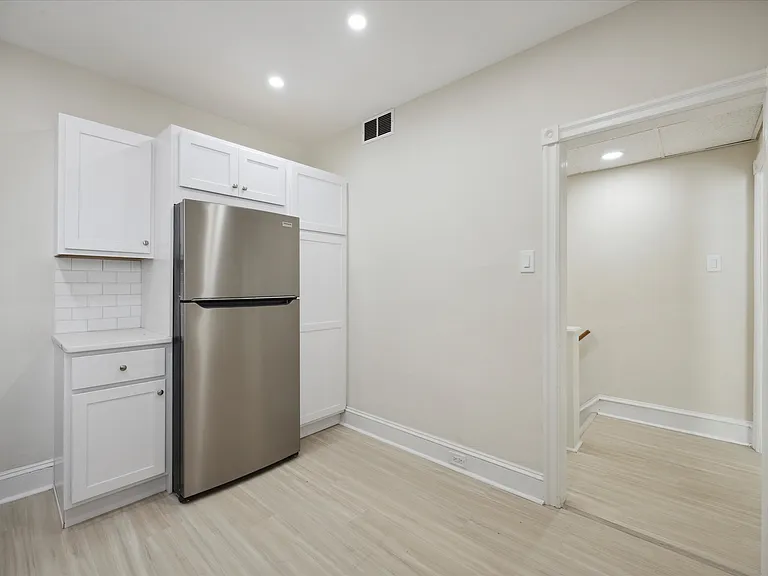 2308 E Allegheny Ave #2 — Photo 4