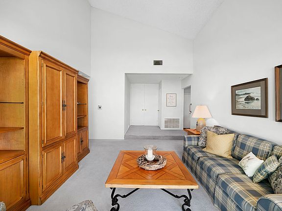 4th image of 2975 E Sierra Dr