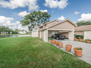 190 Eric Ct, Oldsmar, FL 34677