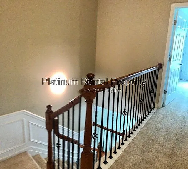 221 Balaban Cir — Photo 33
