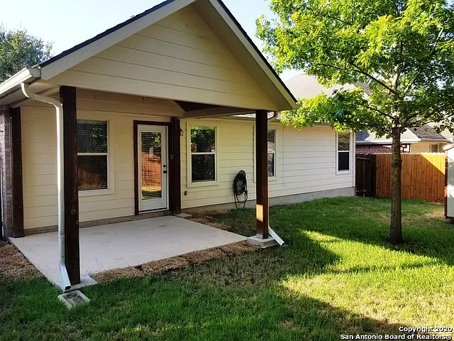 533 Thoreau Trl — Photo 30