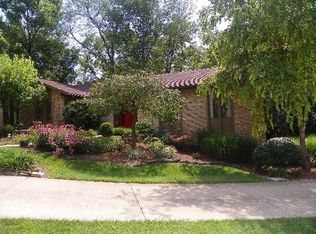 6399 Oakcreek Dr, Cincinnati, OH 45247